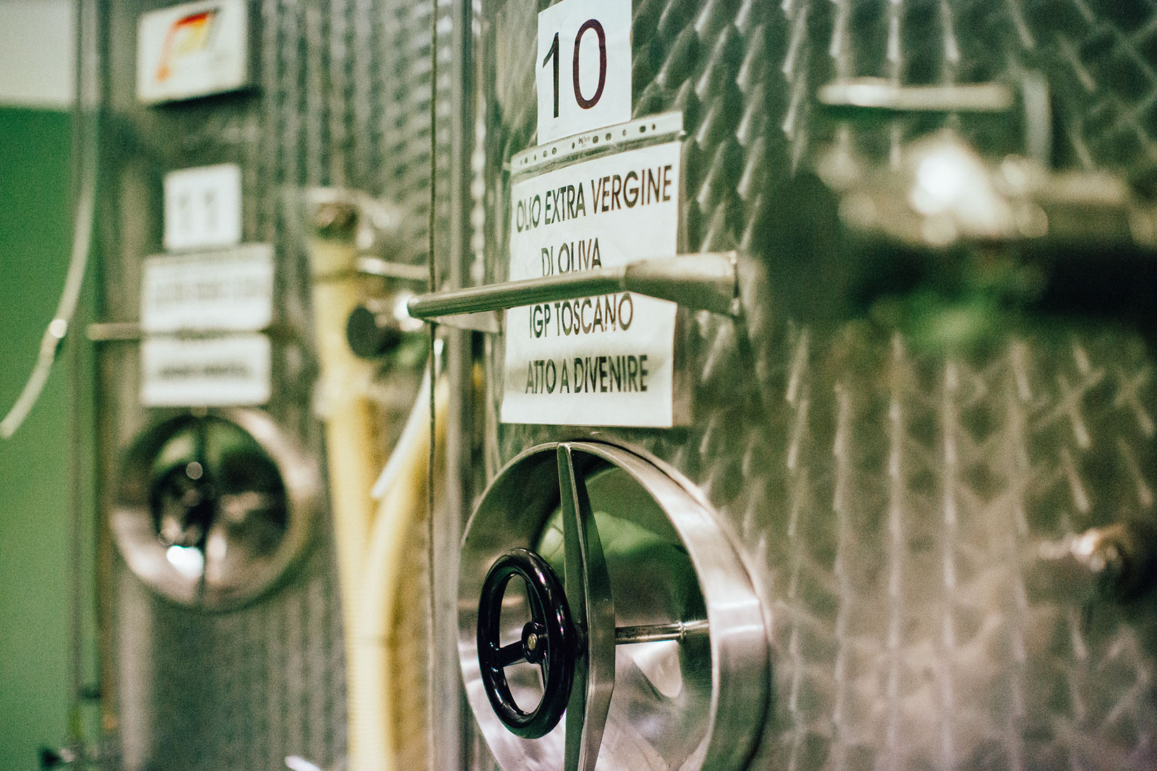 Oleificio toscano Morettini - produzione olio toscano